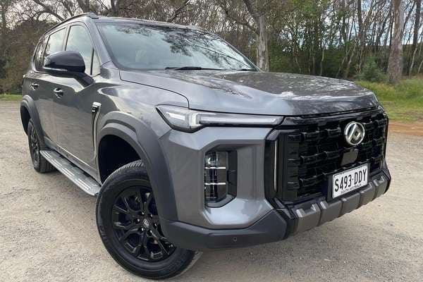 2025 LDV D90